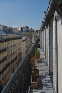 Rue la Bruyère II